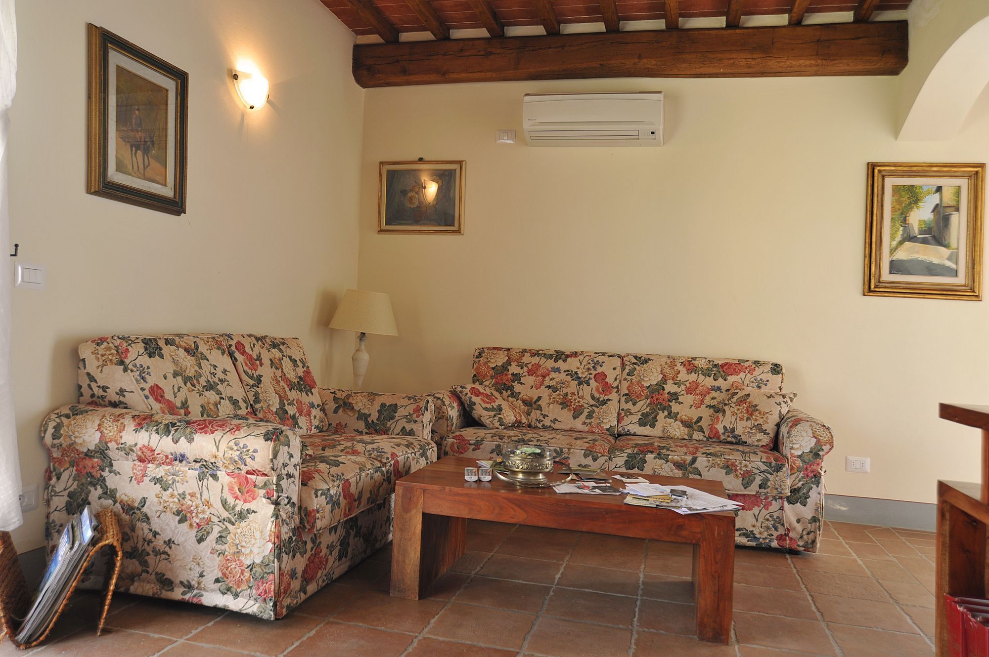Residenza Le Grillaie Villa เกรเว อิน เคียนตี ภายนอก รูปภาพ